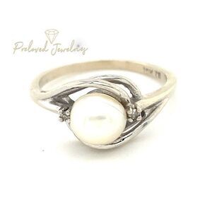 10K White Gold Ladies Pearl/Diamond Ring